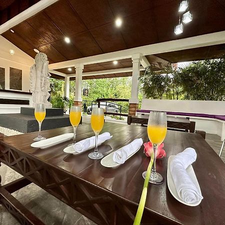 Carpe Diem Villas & Resort Puerto Princesa Esterno foto