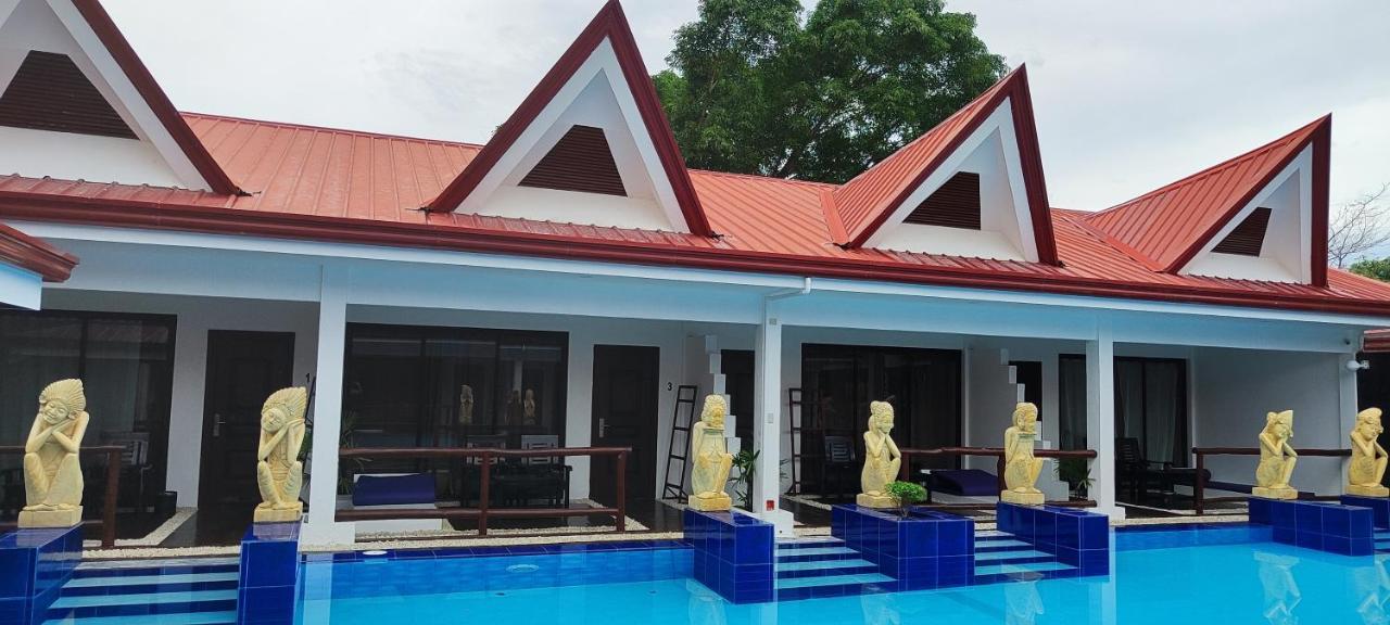 Carpe Diem Villas & Resort Puerto Princesa Esterno foto