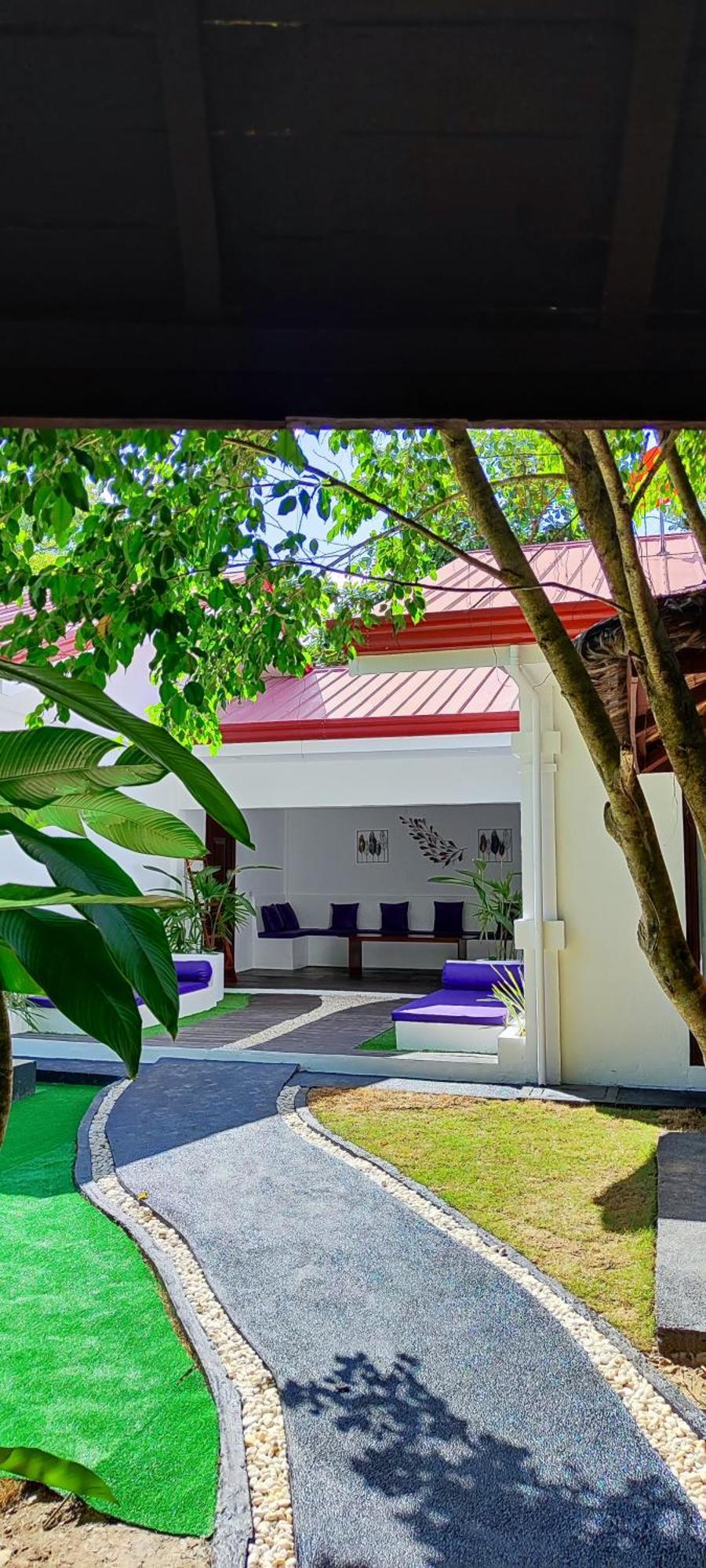 Carpe Diem Villas & Resort Puerto Princesa Esterno foto