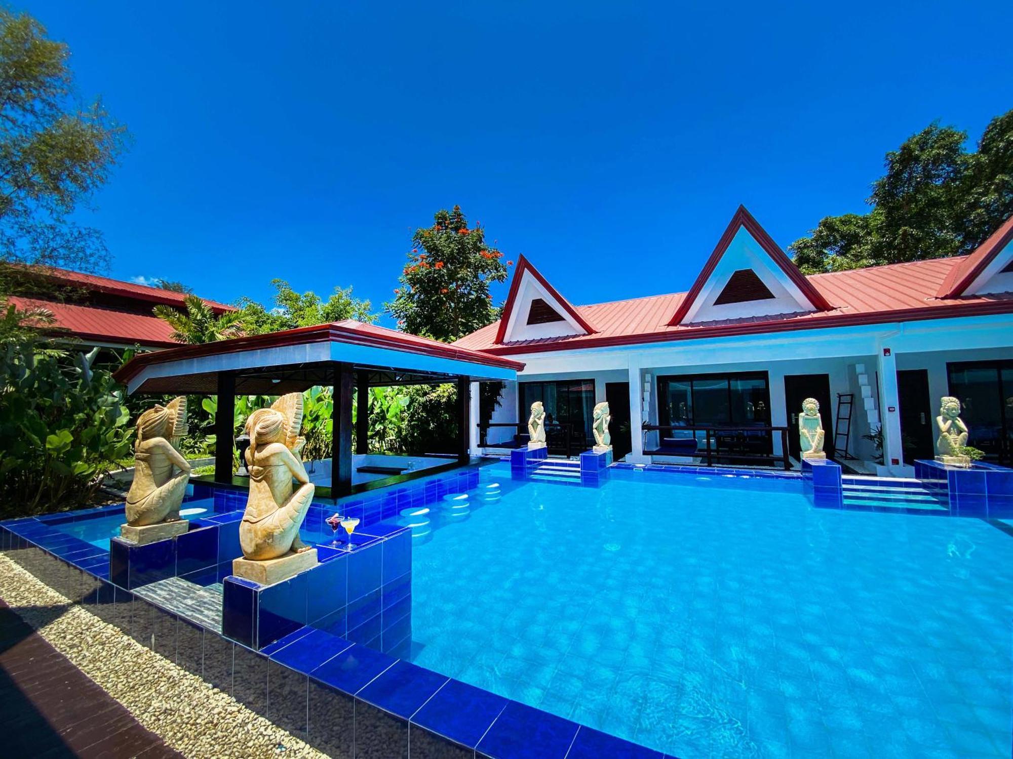 Carpe Diem Villas & Resort Puerto Princesa Esterno foto