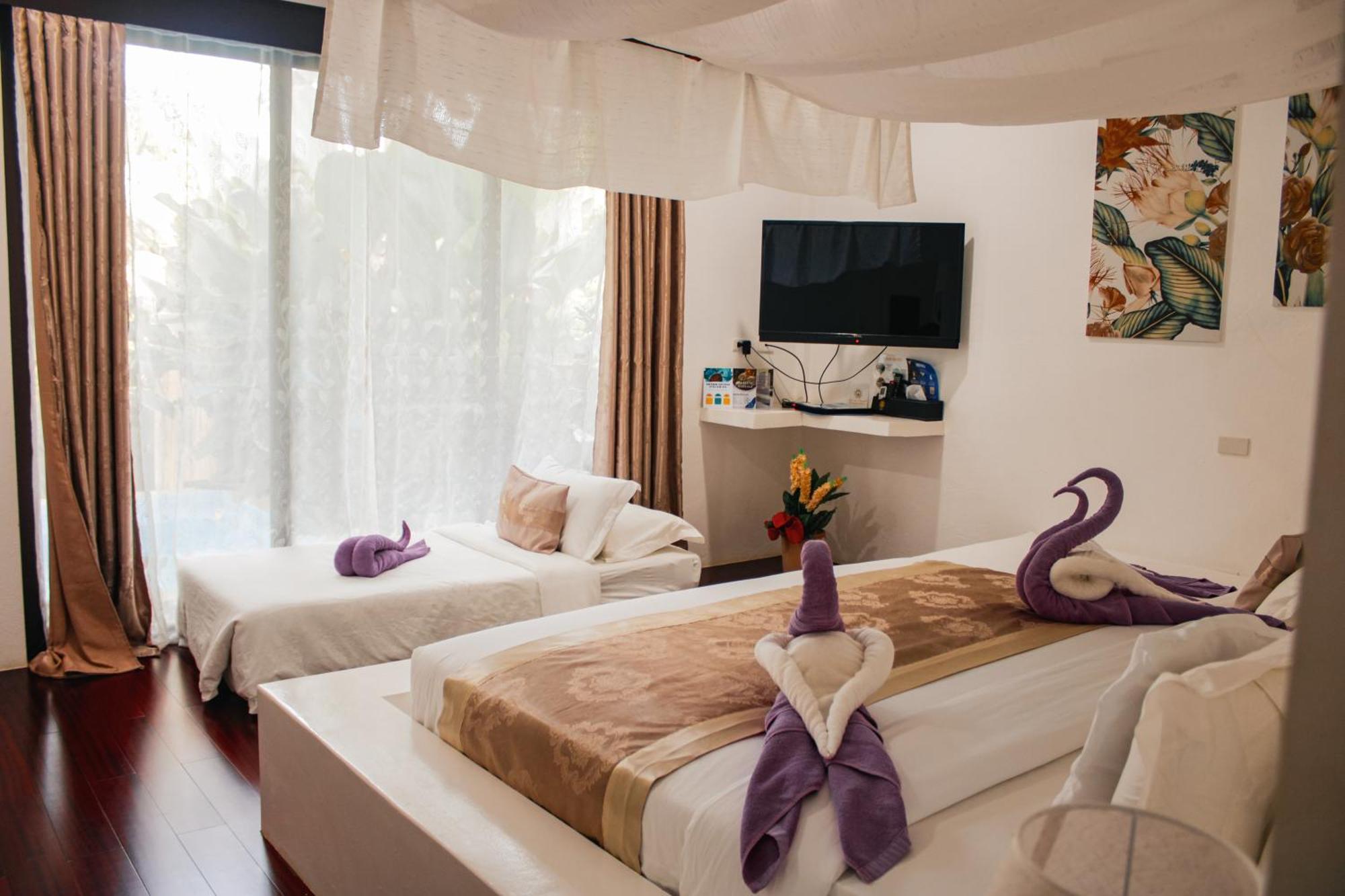 Carpe Diem Villas & Resort Puerto Princesa Esterno foto